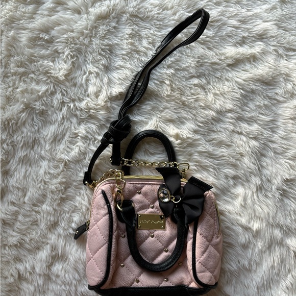 Betsey Johnson purse - Picture 3 of 13